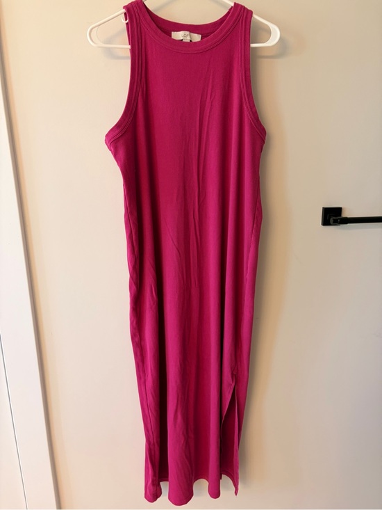 LOFT Dresses & Skirts - LOFT Sleeveless Magenta Maxi Dress